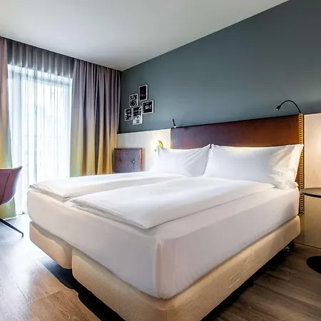 Hilton Garden מלון מאנהיים
